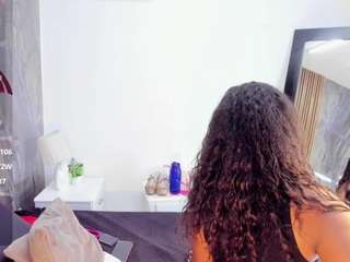 laurasaenz01 webcam model stream image