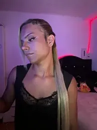 andyy_x webcam model stream image