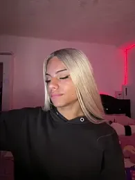 andyy_x webcam model stream image