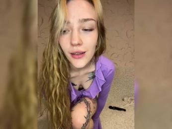 AlinnaAnnila webcam bongacams model stream image