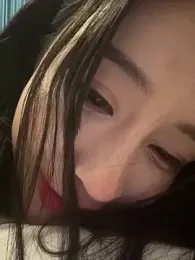 yiyi_3523 webcam model stream image