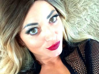 LionessoneForu webcam model stream image
