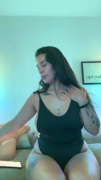 karenbrunette webcam cam4 model stream image