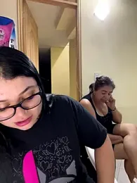 alissonfernandez_ webcam model stream image