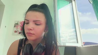 CrystalNatwick webcam model stream image