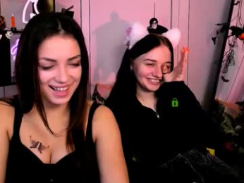 miki_ti webcam model stream image