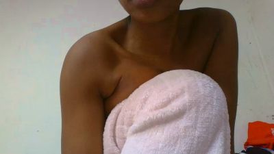 Elysa webcam model stream image