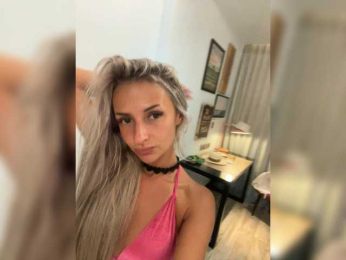 Kira-Marina webcam bongacams model stream image