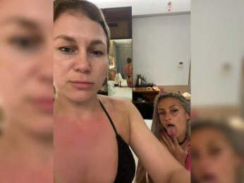 Kira-Marina webcam model stream image