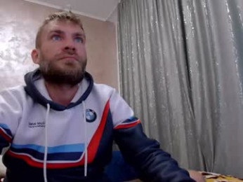 10in_deluxe webcam chaturbate model stream image