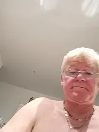 olivbisoumis webcam model stream image