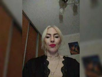 White00Pearl webcam model stream image