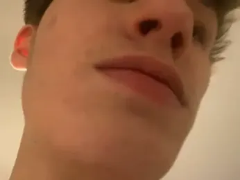 yourwhiteboy1 webcam stripchat model stream image