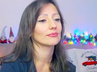 Alexia Cage webcam model stream image