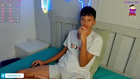 loistwink_ webcam model stream image