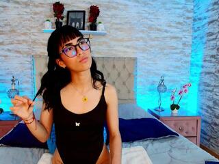 Haru Tsuki webcam model stream image