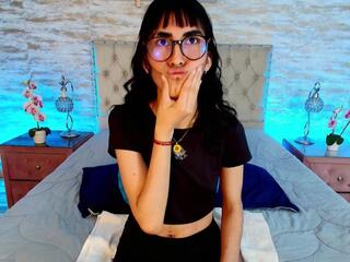 Haru Tsuki webcam model stream image