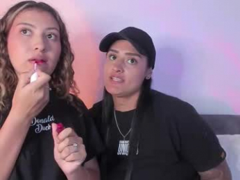 grave_duo webcam model stream image