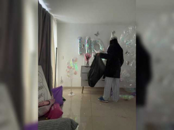 Tinny111 webcam model stream image