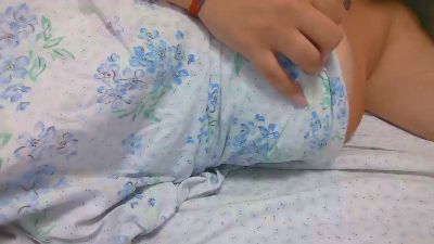 SweetStitch webcam model stream image