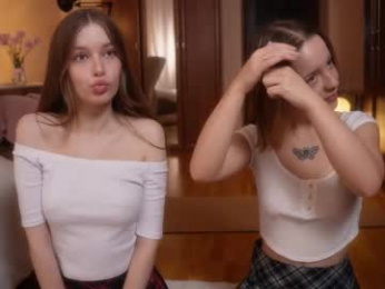 my_mia_ webcam model stream image