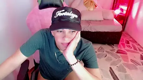 Top_and_bottom webcam model stream image