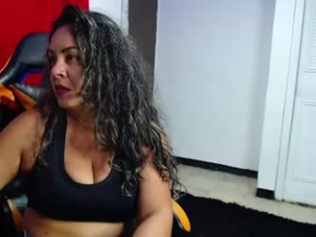 kirss_milff webcam model stream image