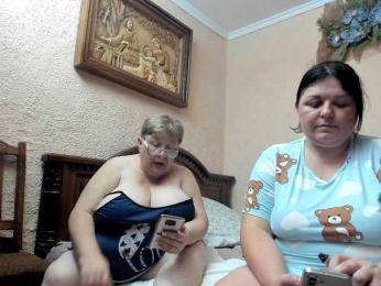 SweetLenaandNatalia webcam model stream image