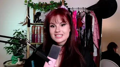 Della_Ideal webcam model stream image