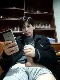 Carriata_larry webcam model stream image