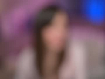 newchloe18 webcam model stream image