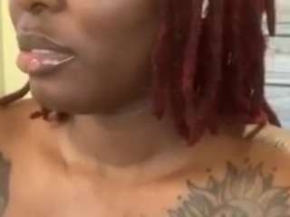 yoursecret1425 webcam model stream image