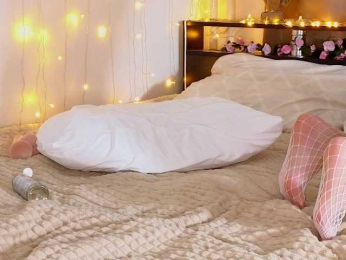 Candy-Floss webcam model stream image