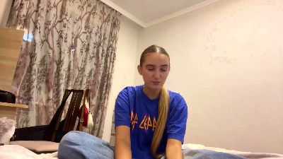 ArnetteBregon webcam cam4 model stream image