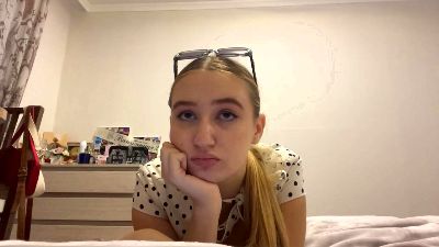 ArnetteBregon webcam cam4 model stream image