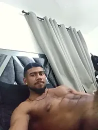 Euse09 webcam stripchat model stream image