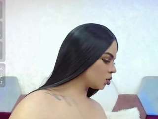 miss-adriana webcam model stream image