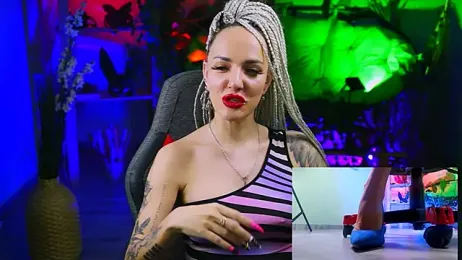 MonicaMaxwel webcam model stream image