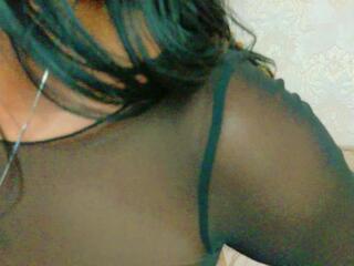 Bellah Colucci webcam model stream image