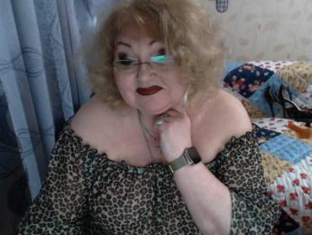 livingnextdoor webcam model stream image