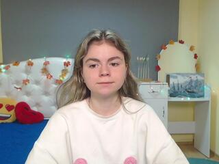 Tina Ryder webcam model stream image