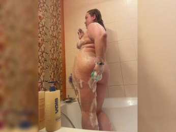 AlinaAdams webcam model stream image