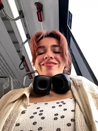 Lily__Belle webcam model stream image