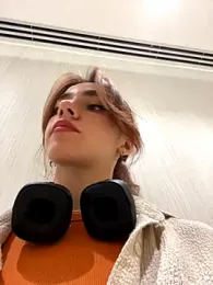 Lily__Belle webcam model stream image