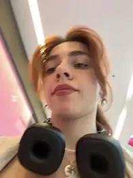 Lily__Belle webcam model stream image