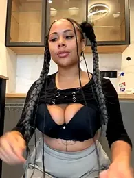 HaileyDiana webcam model stream image