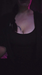 VixenaX webcam model stream image