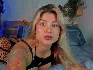 valeryguti1 webcam model stream image
