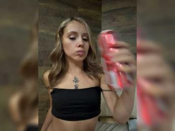 BarbieKoShKi1-1 webcam model stream image