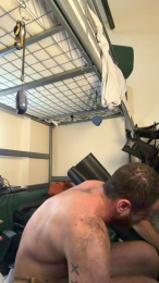 Bighairytopping webcam model stream image